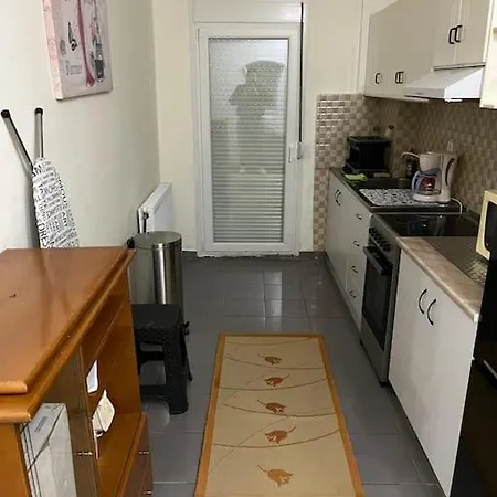 Apartment όμορφο διαμέρισμα στο κέντρο της πόλης. *