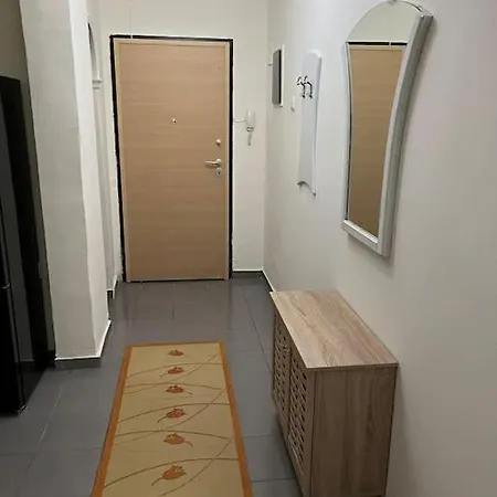 όμορφο διαμέρισμα στο κέντρο της πόλης. Apartment *